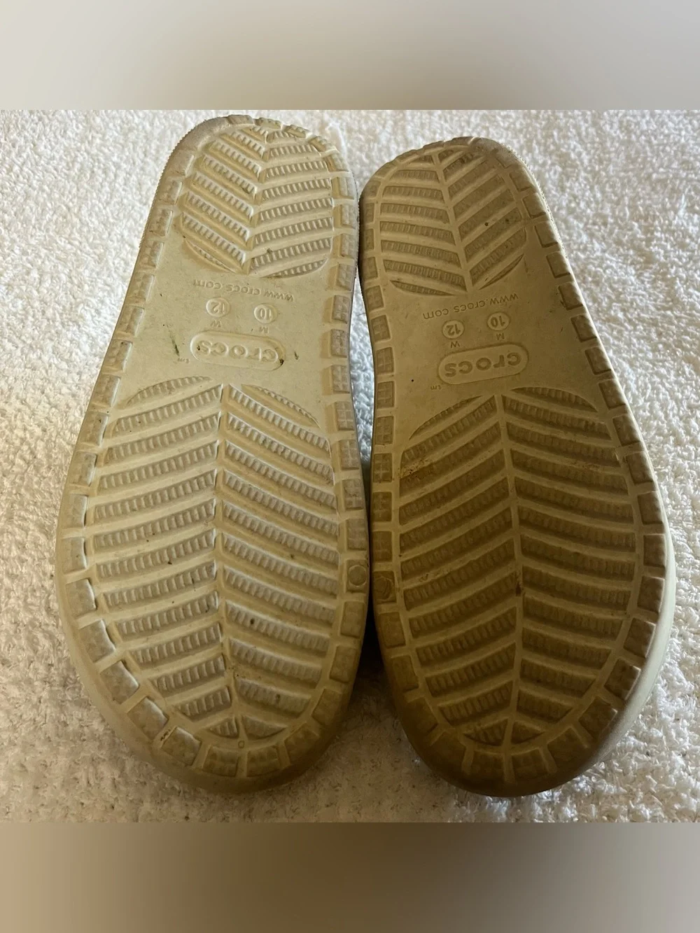 CROCS CLASSIC COZZZY SANDAL Bone / Mushroom BEIGE WINTER UNISEX Size 10 Men